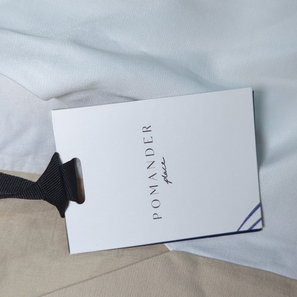 NWT Tuckernuck Pomander Place  White and Tan Sallie l Size Small - Picture 6 of 8